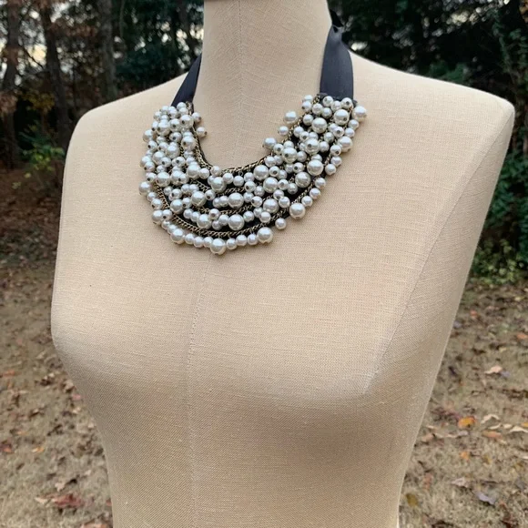 Pearl and Chain Beaded Statement Collar Necklace - Picture 9 of 10